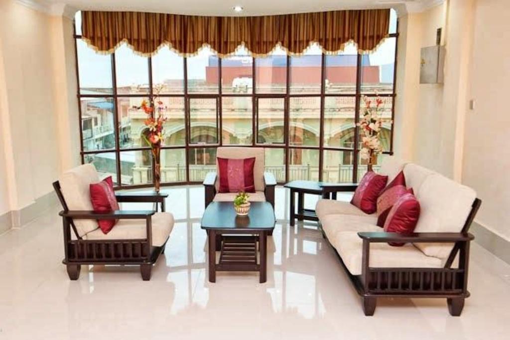 Mittapheap Hotel Kampot Szoba fotó